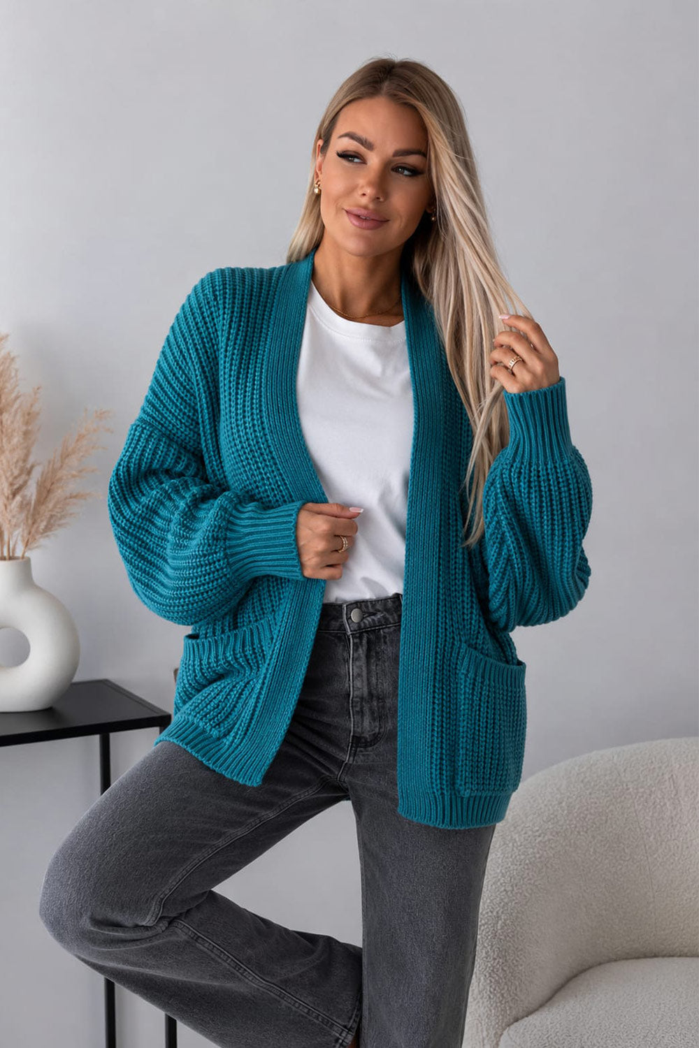 Ladies Over-sized Cropped Short Balloon Pocket Knitted Cardigan