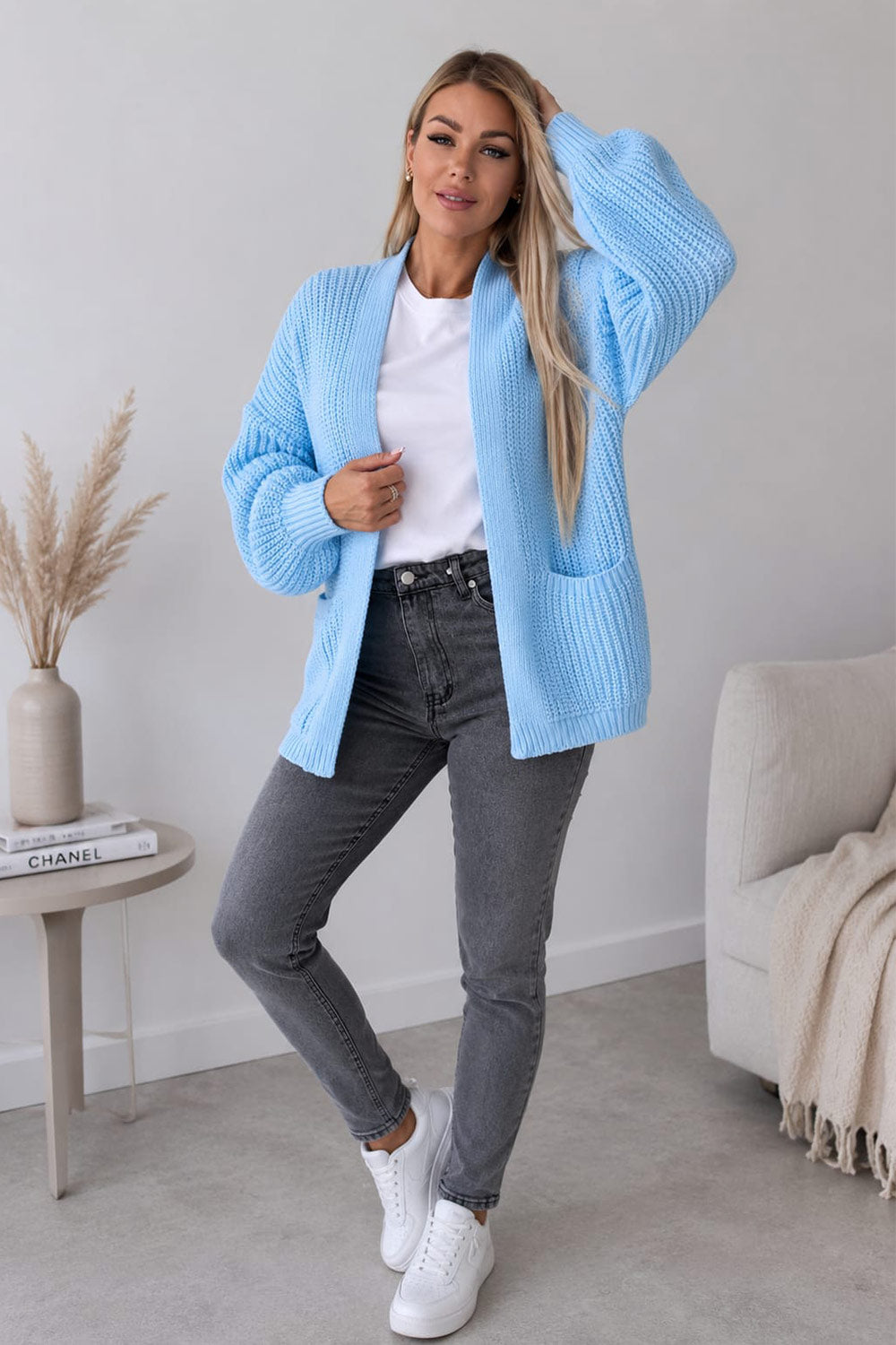 Ladies Over-sized Cropped Short Balloon Pocket Knitted Cardigan