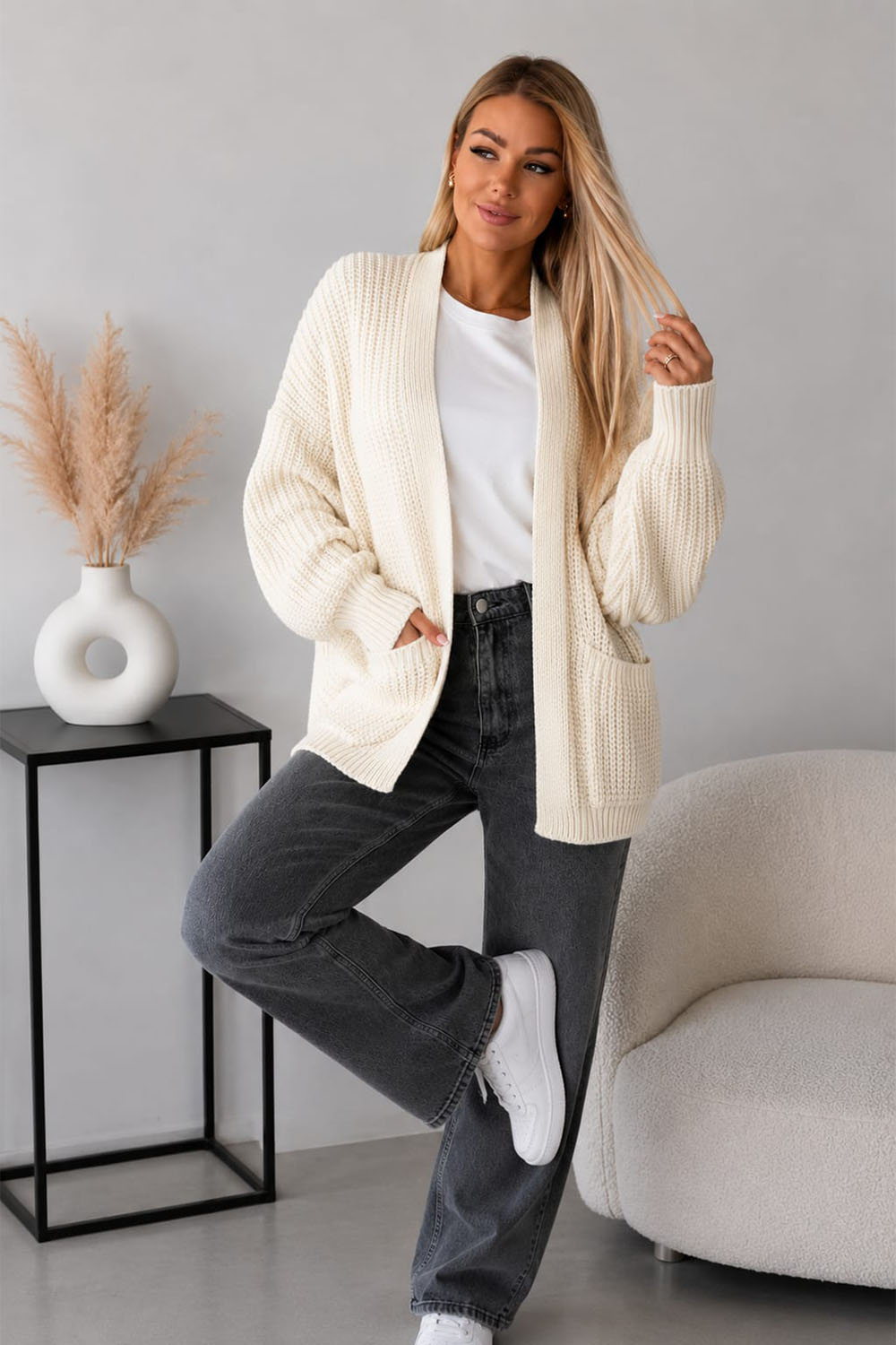 Ladies Over-sized Cropped Short Balloon Pocket Knitted Cardigan