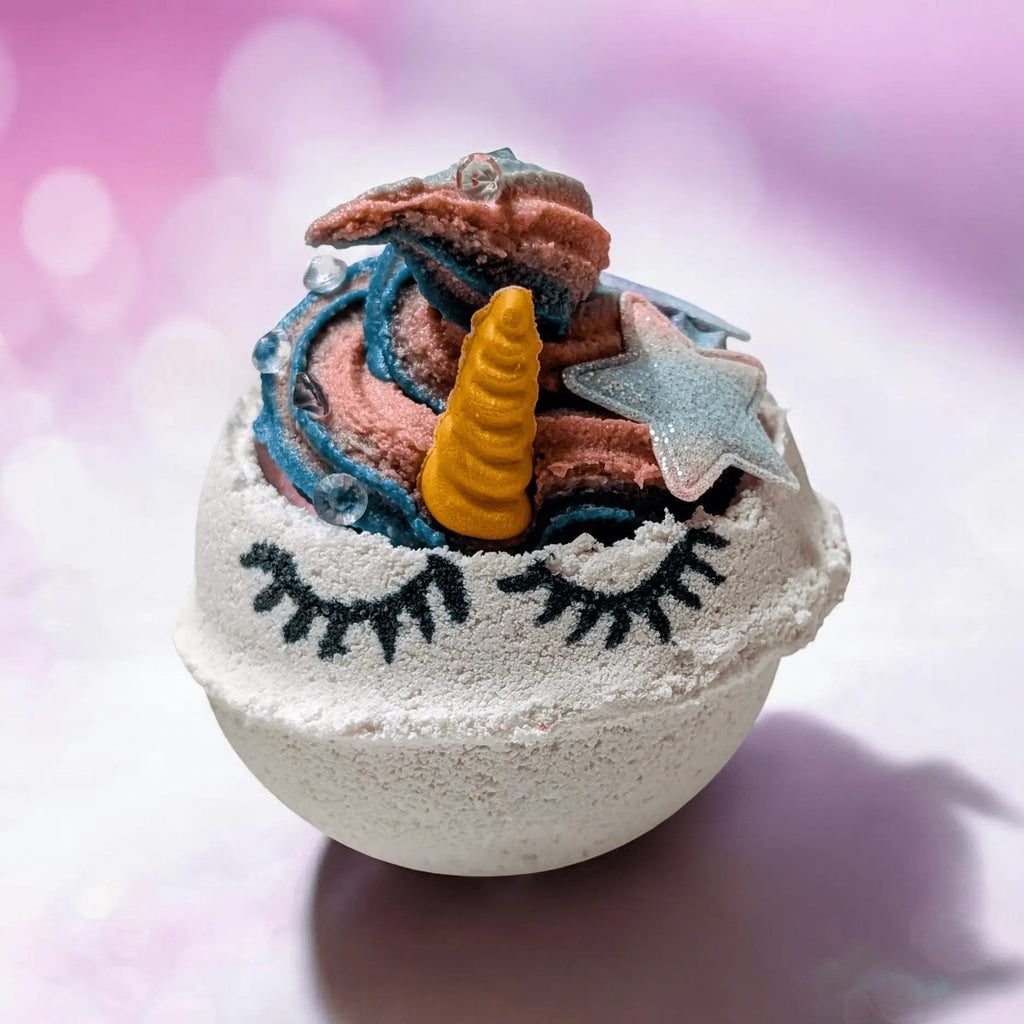 Unicorn Dreams - De Luxe Frosted Unicorn Bath Bomb